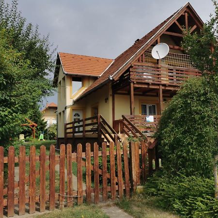 Villa Katica Haz Zánka Exterior foto